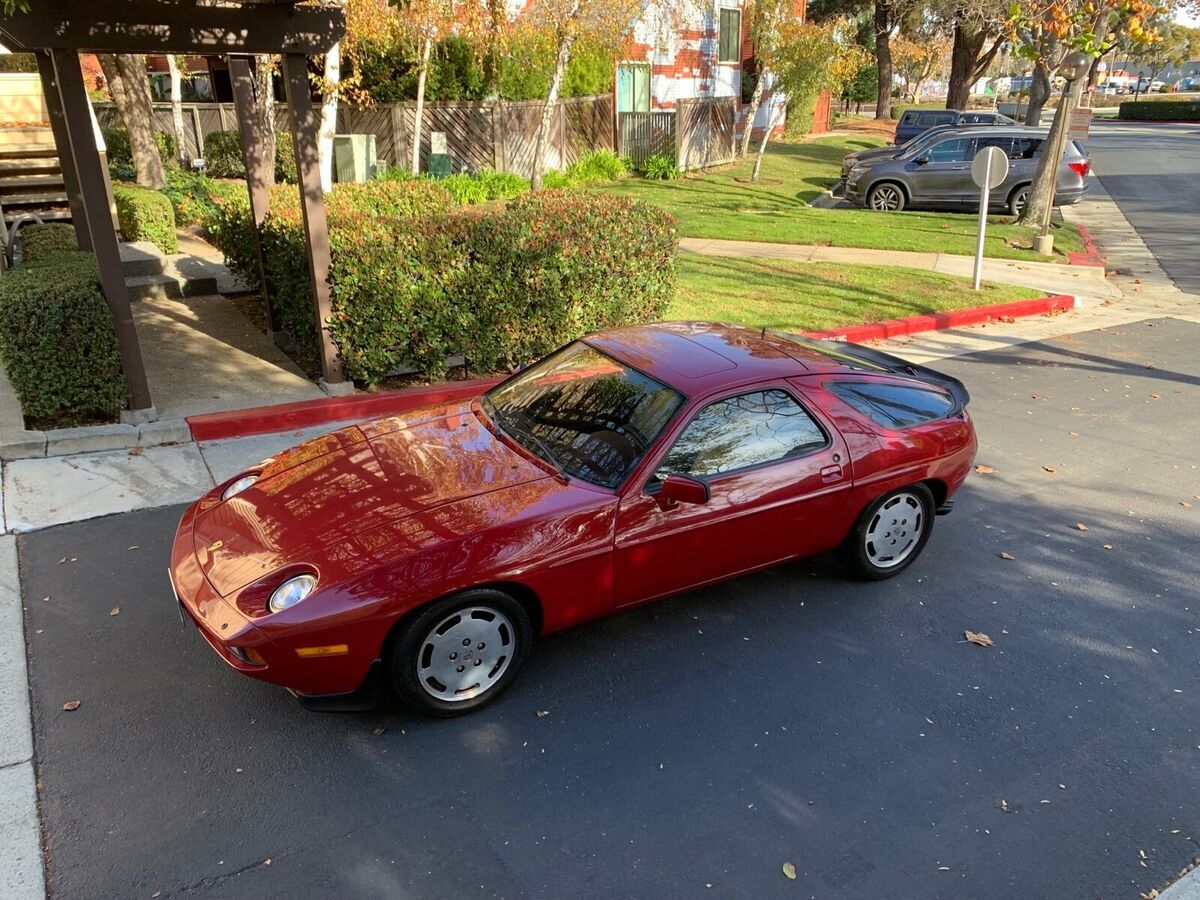 1984 porsche 928 coupe red rwd automatic s