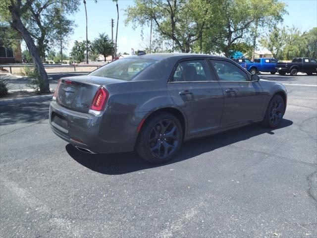 2021 chrysler 300 s