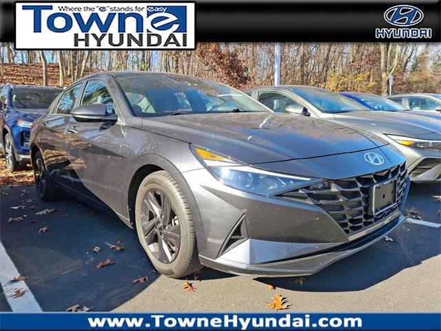 2022 hyundai elantra sel