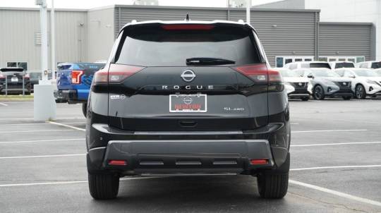 2024 Nissan Rogue sl