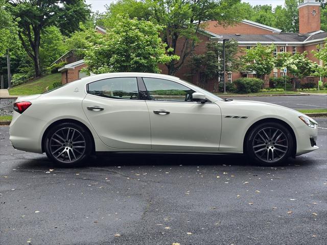 2021 maserati ghibli s q4