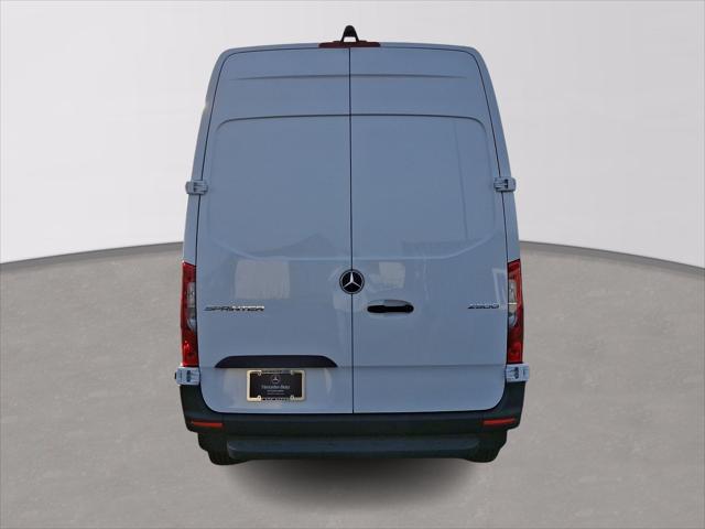 2024 mercedes-benz sprinter 2500 standard roof