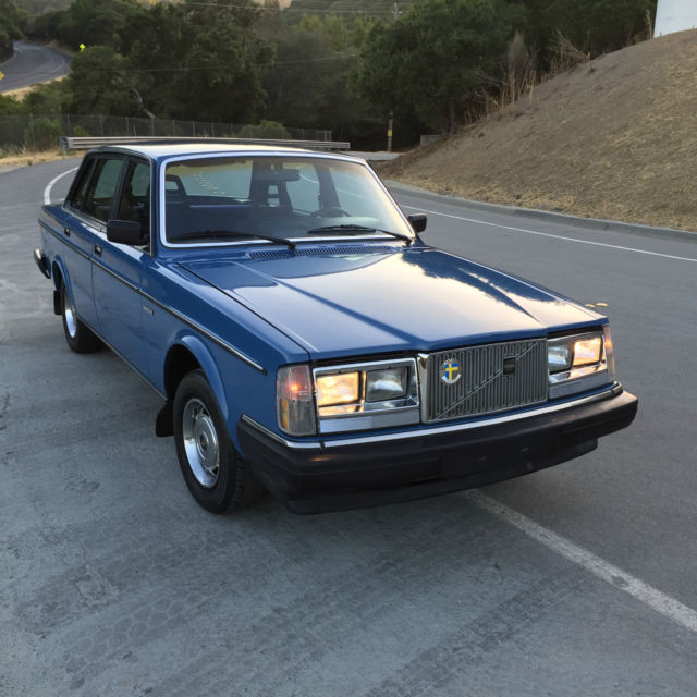 1985 volvo 240 dl