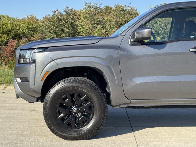 2022 nissan frontier sv