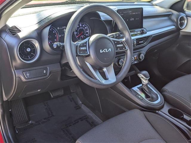 2023 kia forte lxs