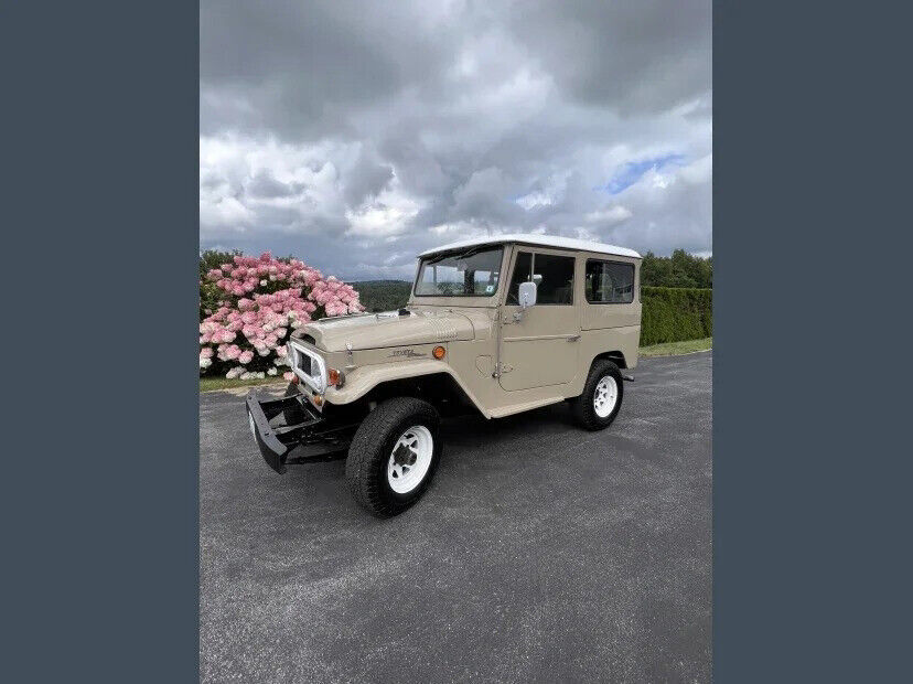 1969 toyota land cruiser manual 4wd suv 81,156 miles total restoration