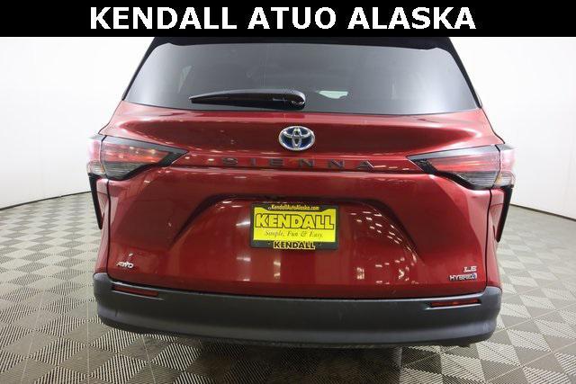 2022 toyota sienna le