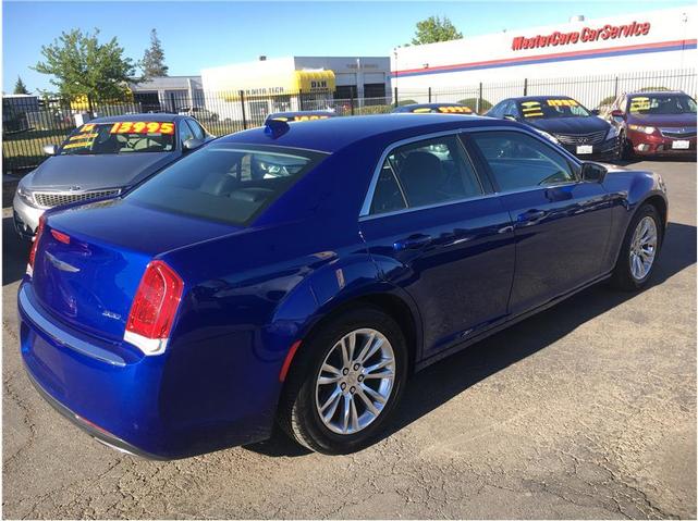2019 chrysler 300 touring