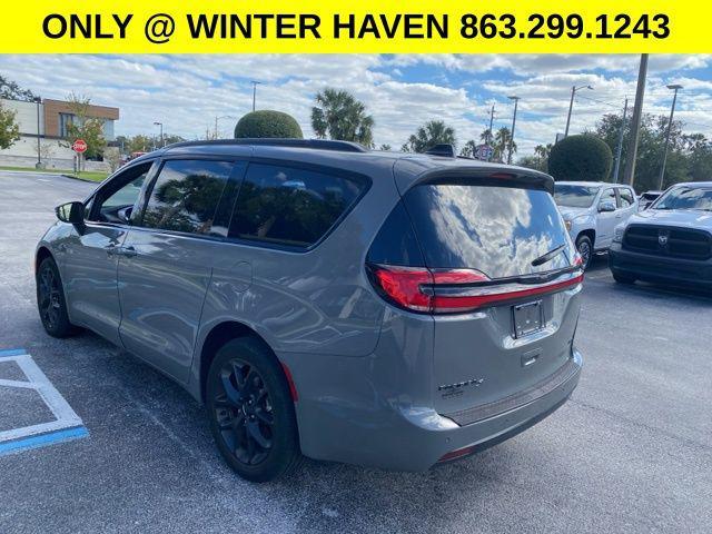 2023 chrysler pacifica touring l