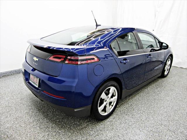 2013 chevrolet volt base
