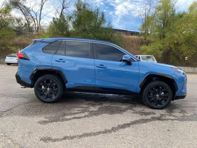 2022 toyota rav4 hybrid se
