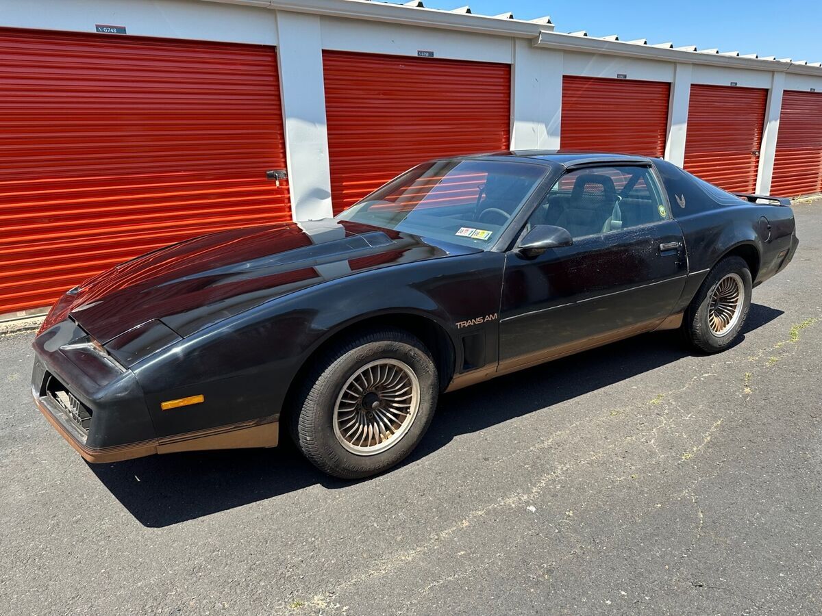 1982 pontiac trans am recaro edition - 1 of 2000