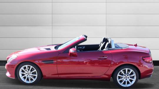 2017 Mercedes-Benz SLC