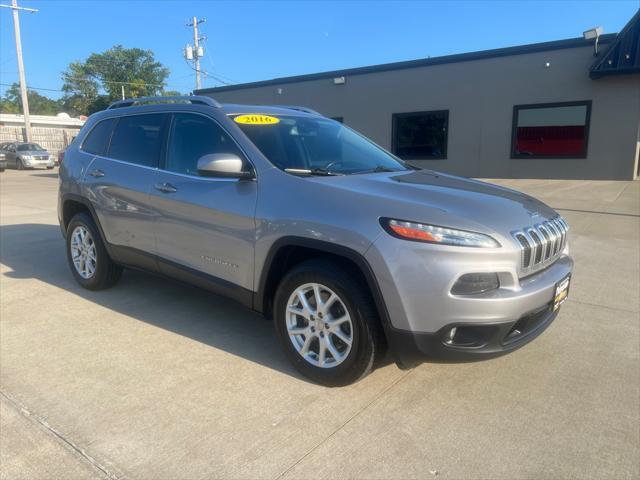 2016 jeep cherokee latitude