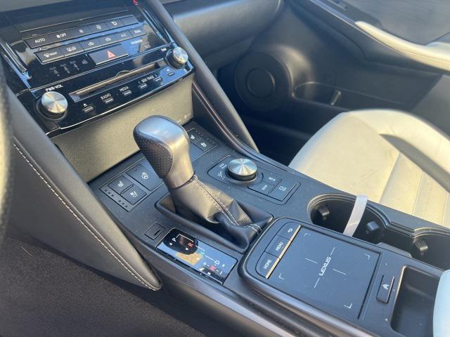 2021 lexus is 350 base
