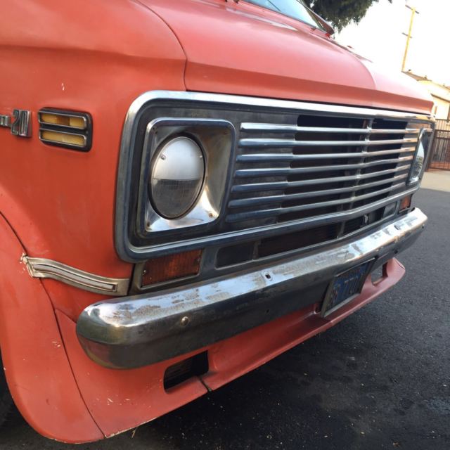 chevy van g10 shorty survivor