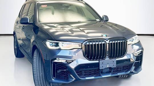 2021 BMW X7