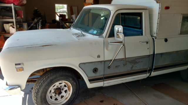 original running *rare* 1972 international harvester 1210 pickup truck w/camper