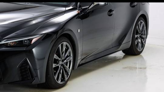 2023 Lexus IS