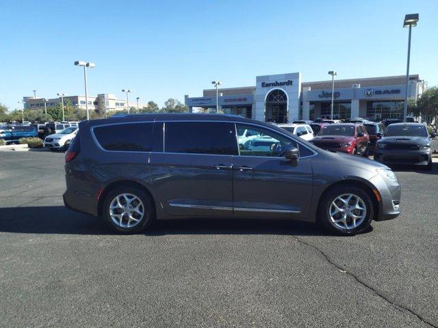 2019 chrysler pacifica touring-l plus