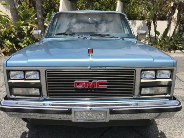 !!! must see, great condition, all original, no rust, one owner, 60k miles !!!