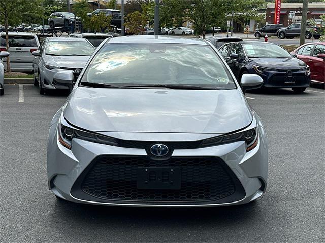 2022 toyota corolla hybrid le