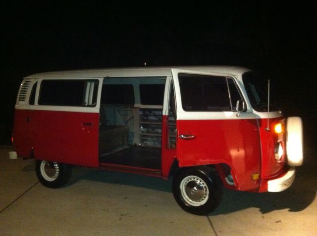 1979 volkswagen bus / type 2