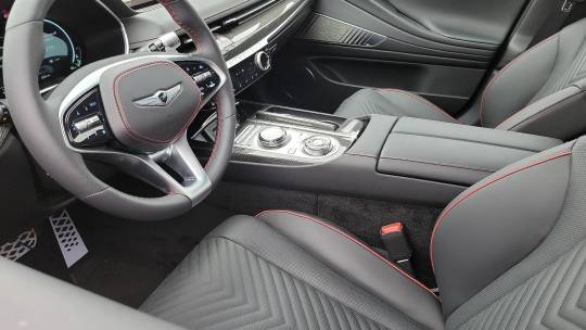 2024 Genesis G80
