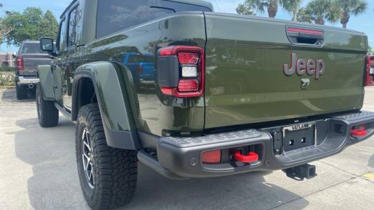 2024 Jeep Gladiator