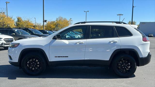 2023 jeep cherokee altitude