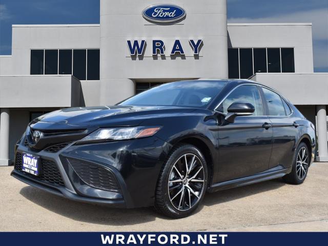 2022 toyota camry se