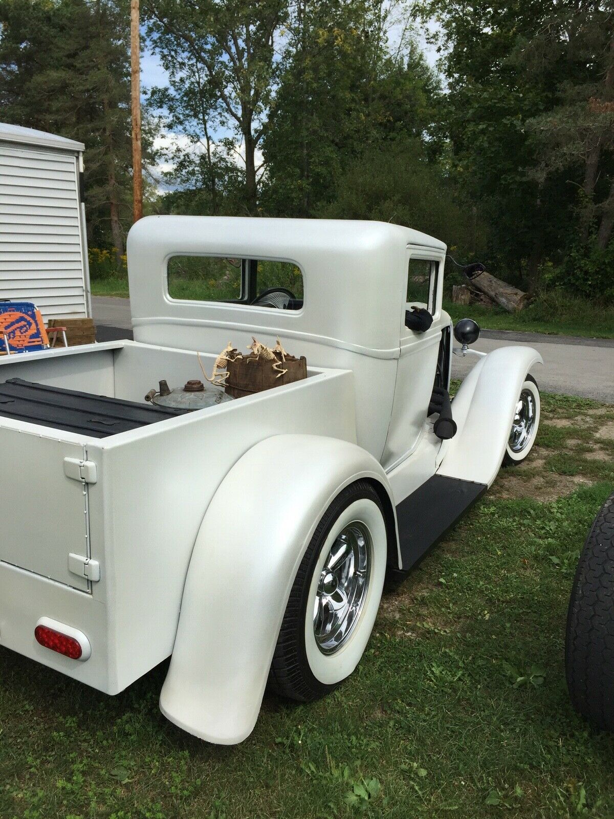 1930 chevy pickup 1100 miles on him