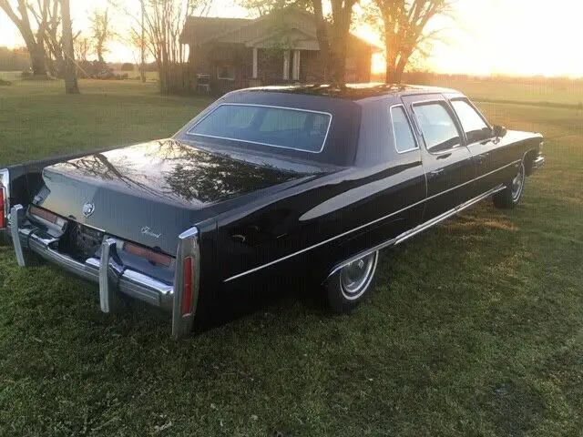 1975 cadillac fleetwood series 75