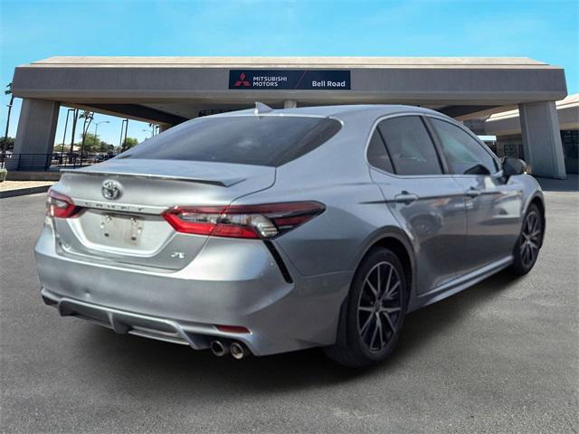 2022 toyota camry se