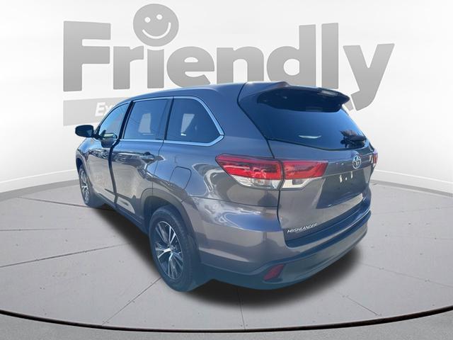 2019 toyota highlander le plus