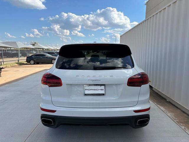 2017 porsche cayenne platinum edition