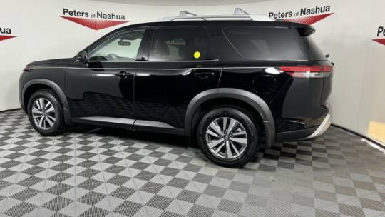 2023 nissan pathfinder sl
