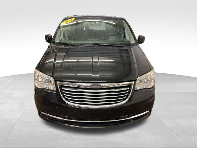 2014 chrysler town & country touring