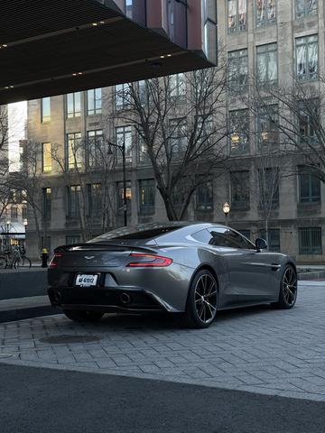 2014 aston martin vanquish base