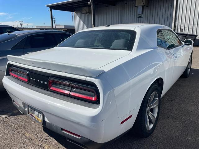 2019 dodge challenger sxt