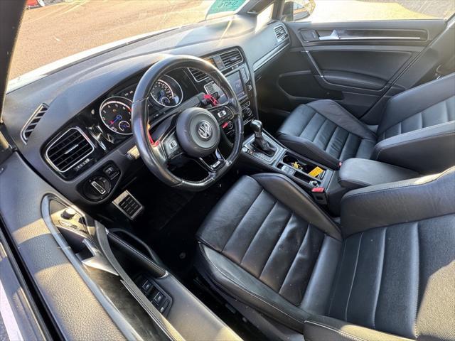 2017 volkswagen golf r 4-door w/dcc & navigation