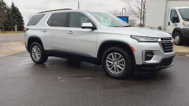2022 chevrolet traverse lt cloth