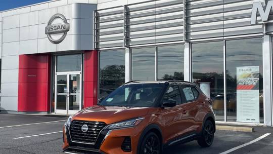 2024 Nissan Kicks sr