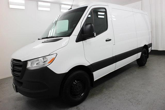 2023 mercedes-benz sprinter 2500 standard roof