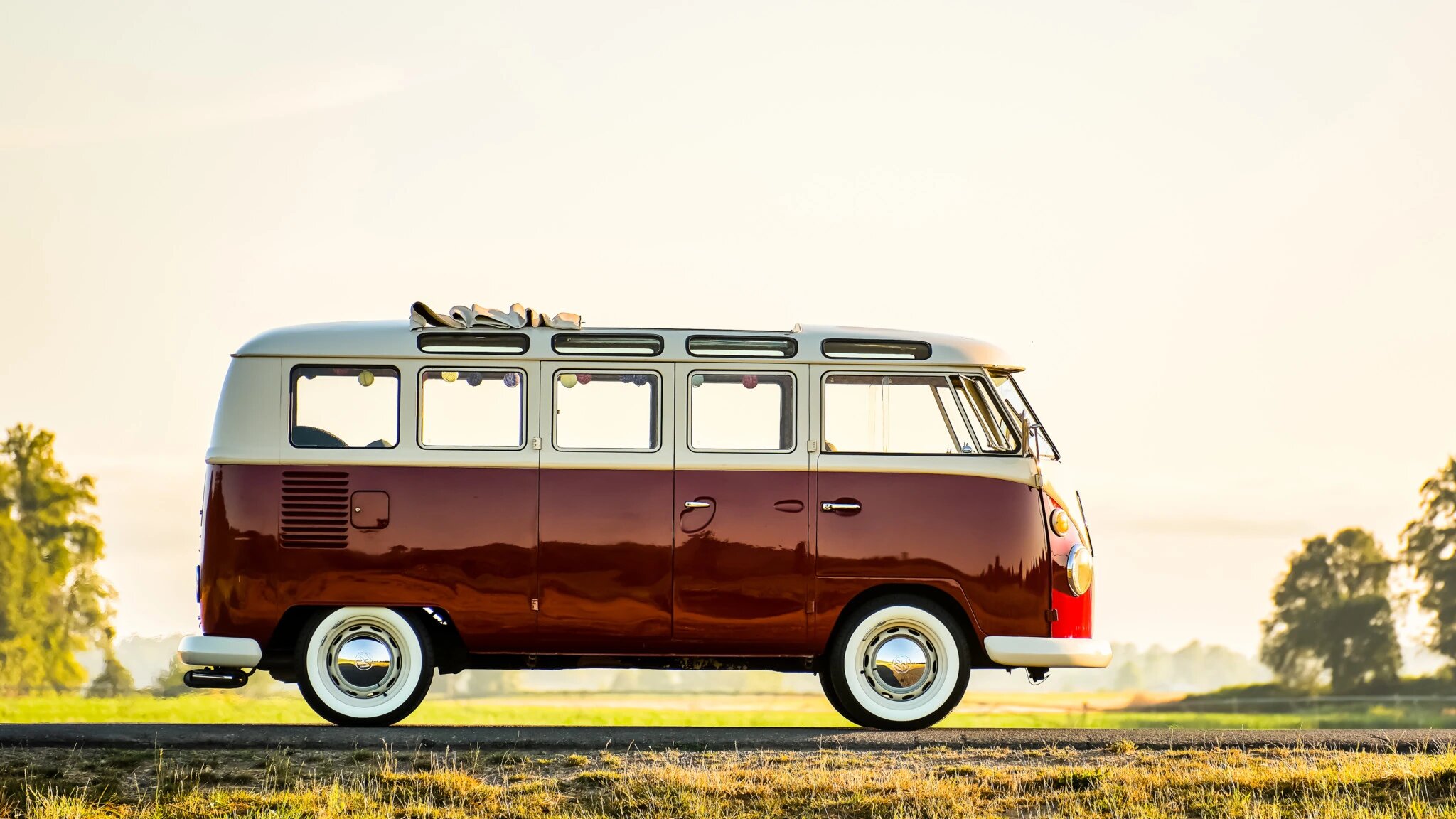 volkswagen type 2 deluxe