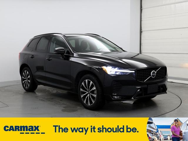 2023 volvo xc60 b5 plus dark theme