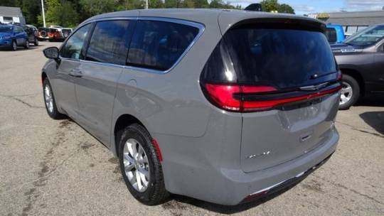 2025 Chrysler Pacifica