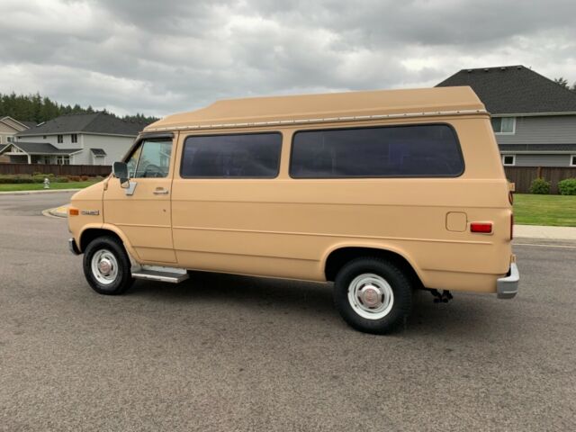 1991 gmc vandura 2500 wheelchair lift 52k original miles no reserve high top
