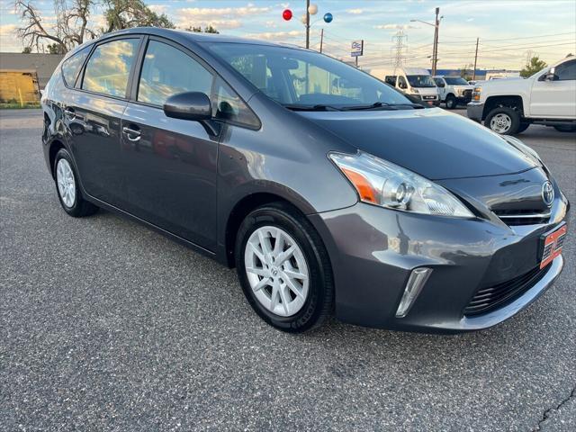 2013 toyota prius v five