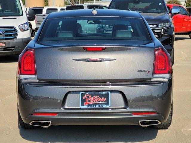 2023 chrysler 300 s